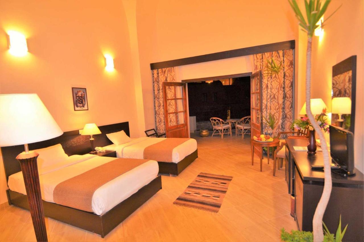 Rohanou Beach Resort El Qoseir Exterior photo