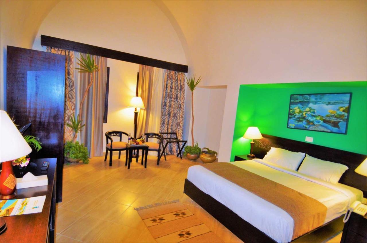 Rohanou Beach Resort El Qoseir Exterior photo